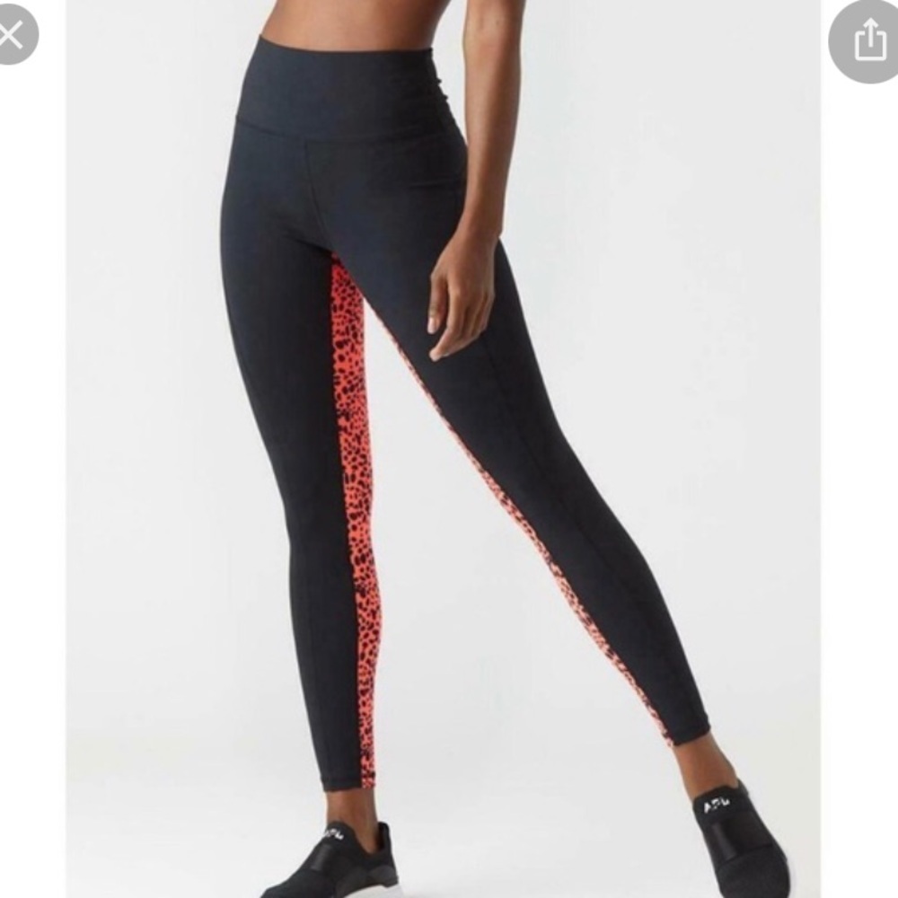 NWT Glyder Black Inside Out Leopard Print Leggings XS - Picture 1 of 8